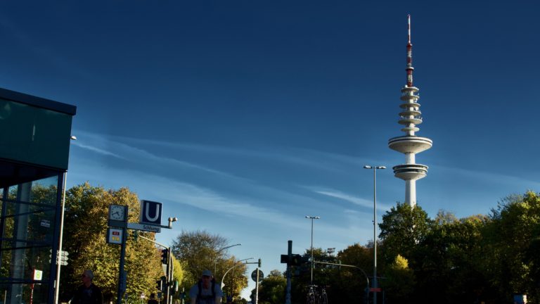 Hamburg’s TV Tower: Instagram Wallpaper Download Link ?